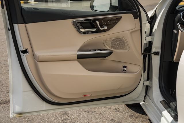 New 2026 Mercedes-Benz C 300 4MATIC Sedan image 36