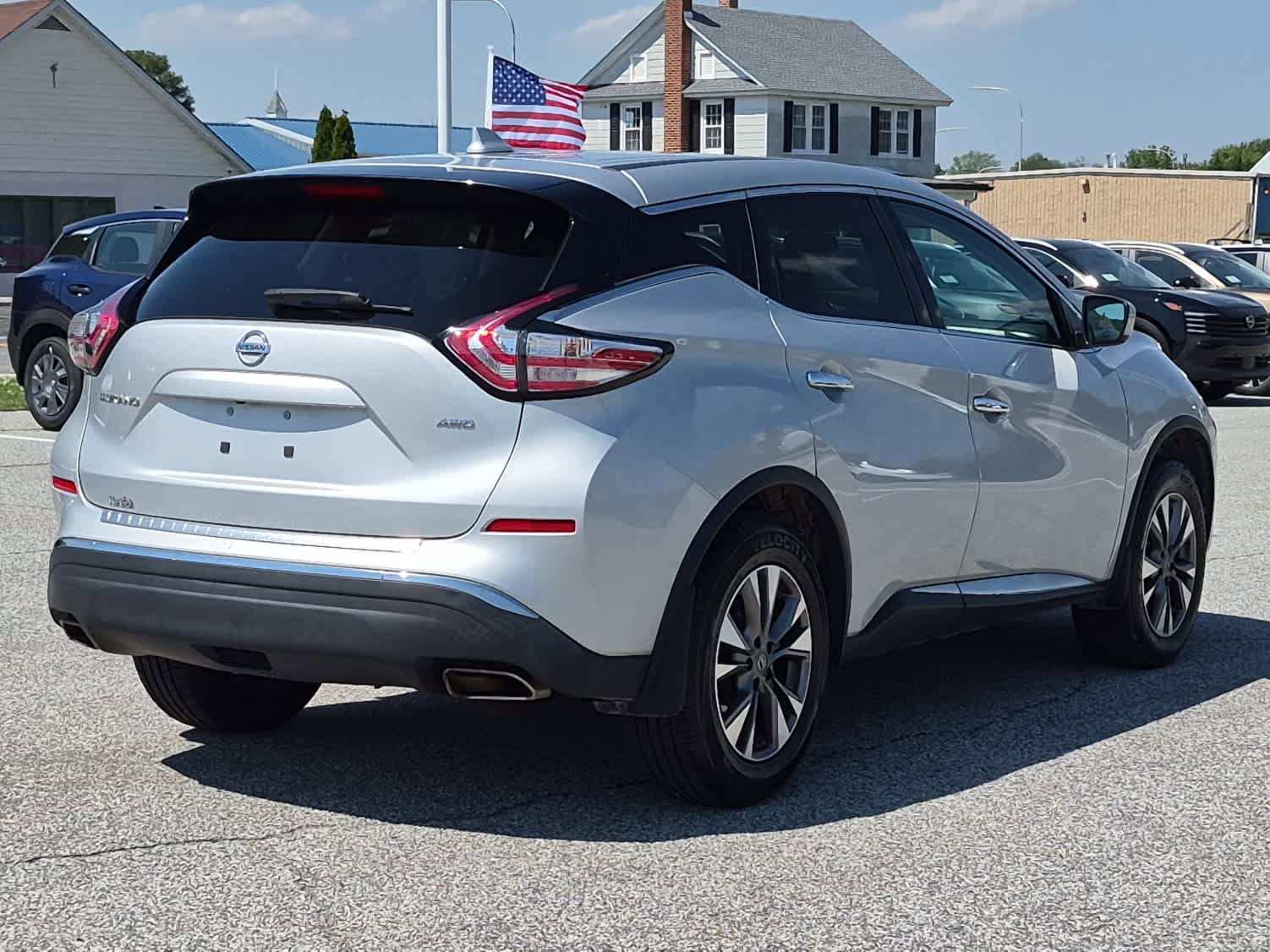 Used 2017 Nissan Murano S w/ Navigation Package AWD/4WD image 3