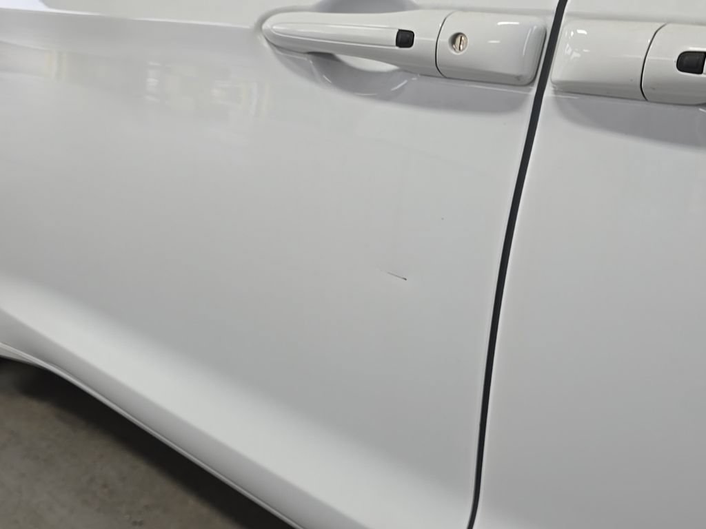 Used 2023 Chrysler Pacifica Touring-L FWD image 8