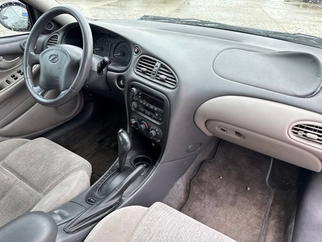 Used 2001 Oldsmobile Alero GL w/ Sun & Sound Pkg FWD image 8