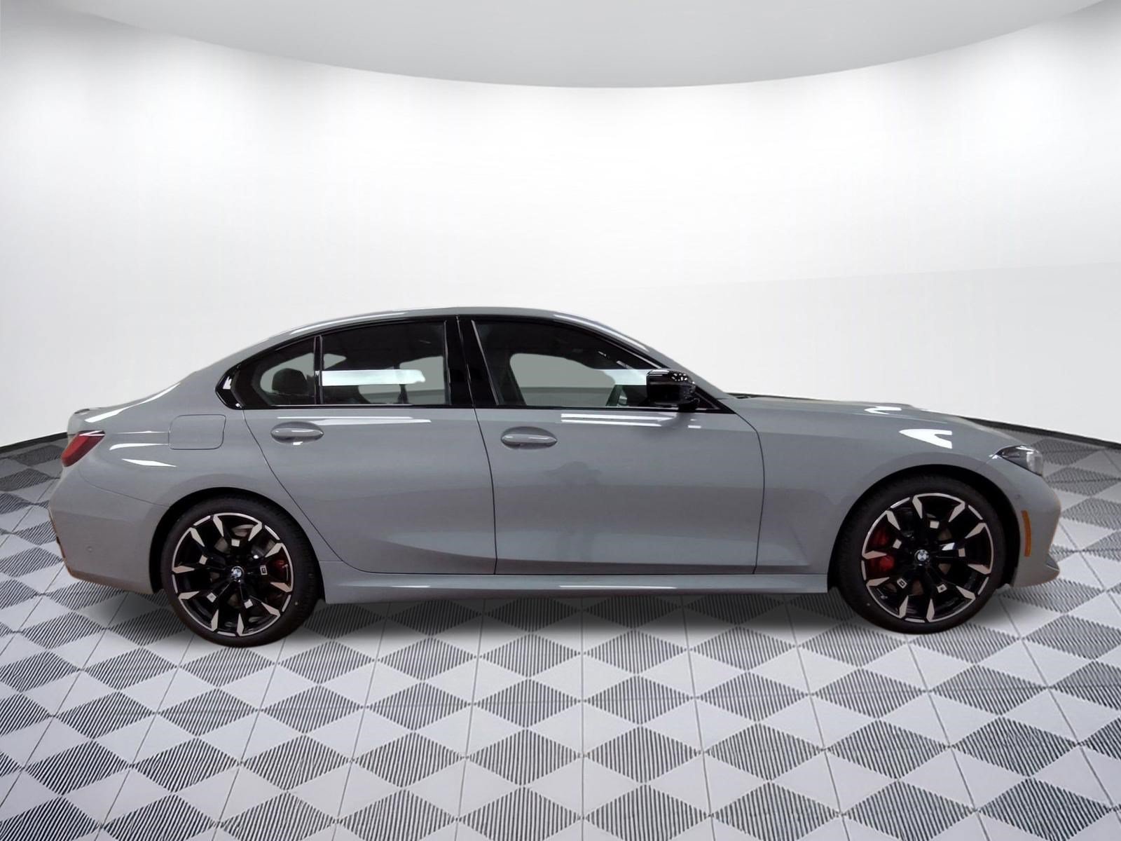 Used 2026 BMW 330i xDrive Sedan w/ M Sport Package AWD/4WD image 6