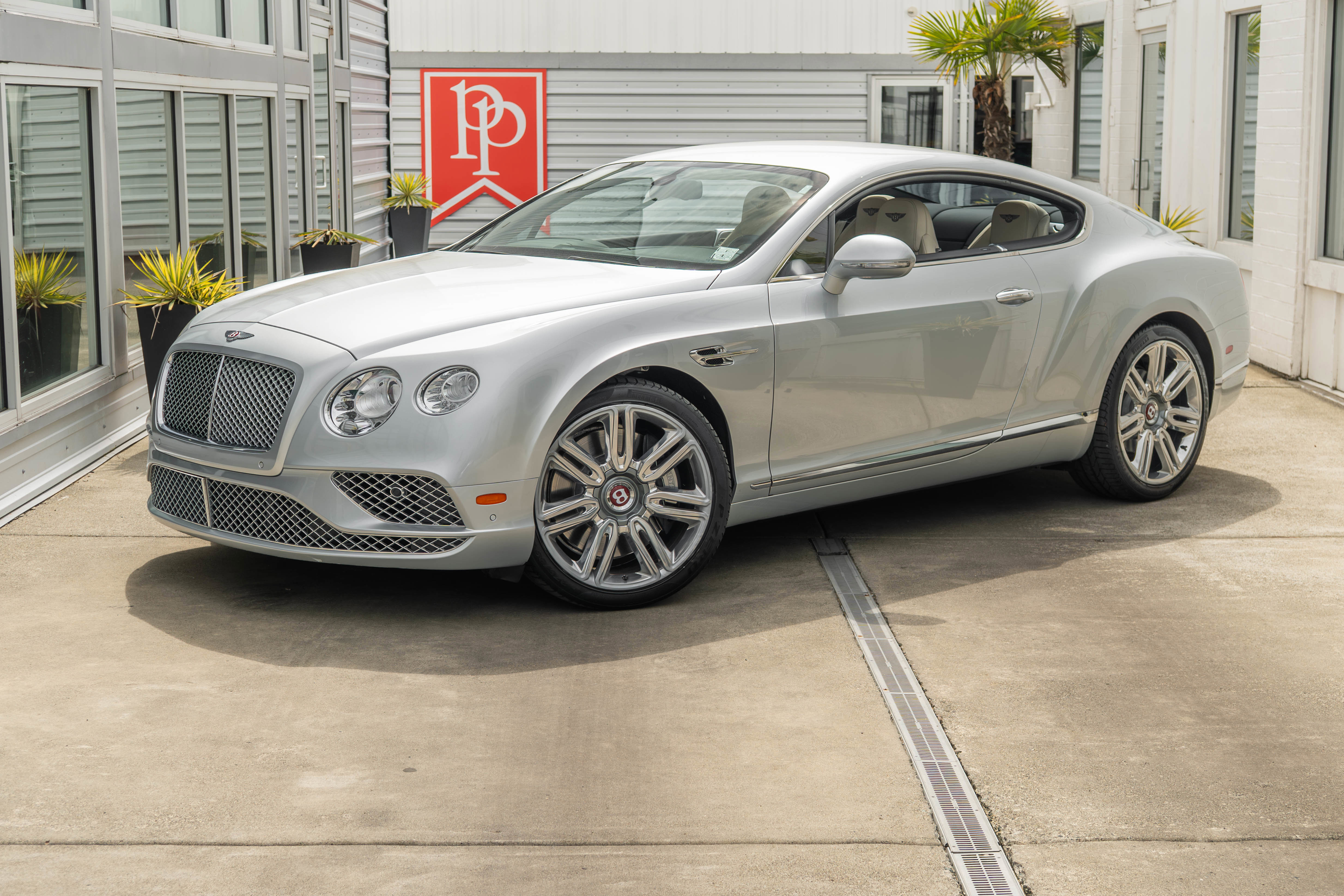 Used 2017 Bentley Continental GT AWD/4WD image 2
