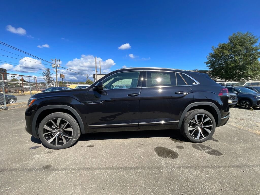 New 2025 Volkswagen Atlas Cross Sport SEL Premium R-Line image 5