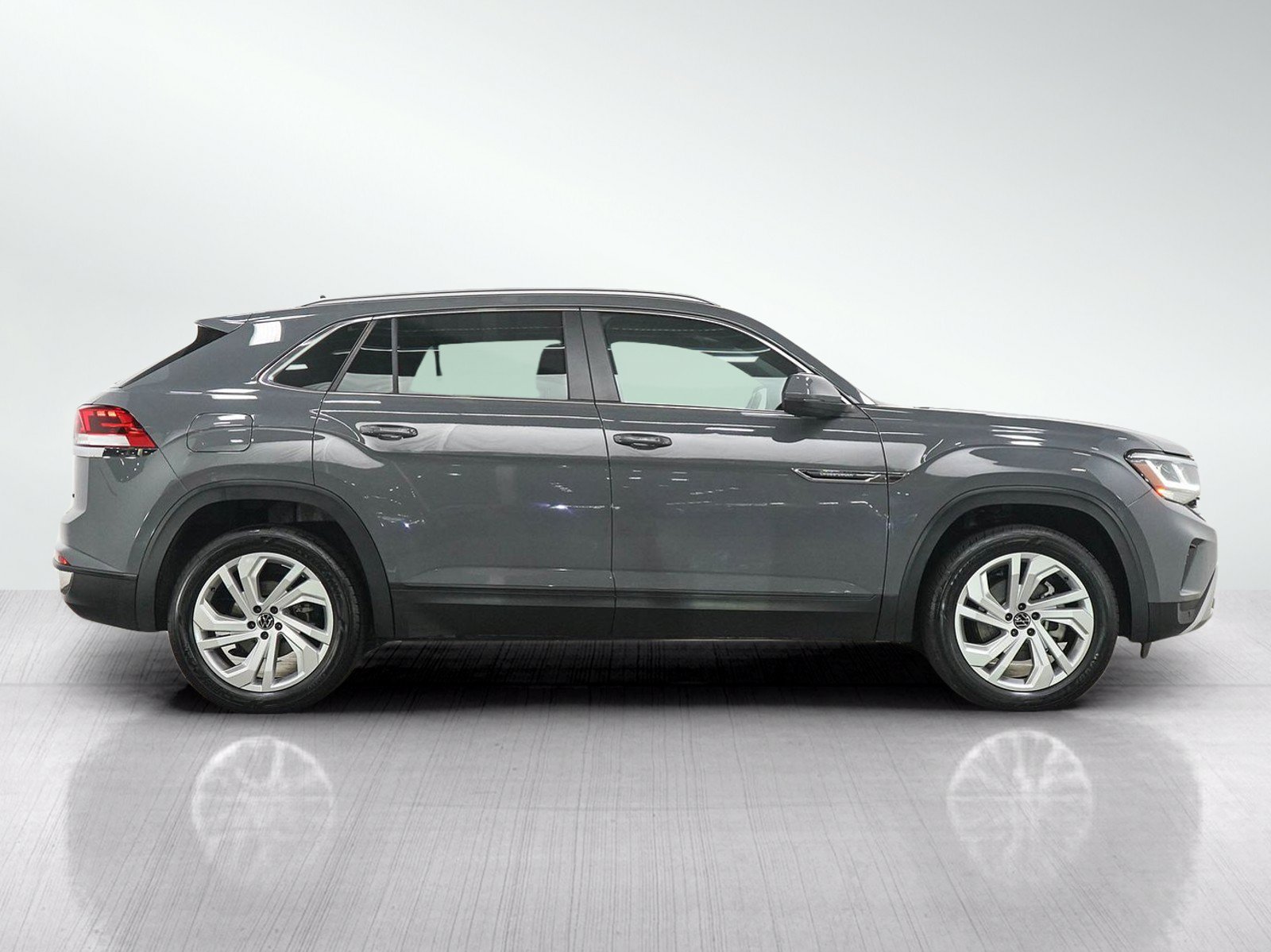 Used 2020 Volkswagen Atlas Cross Sport SEL AWD/4WD image 6