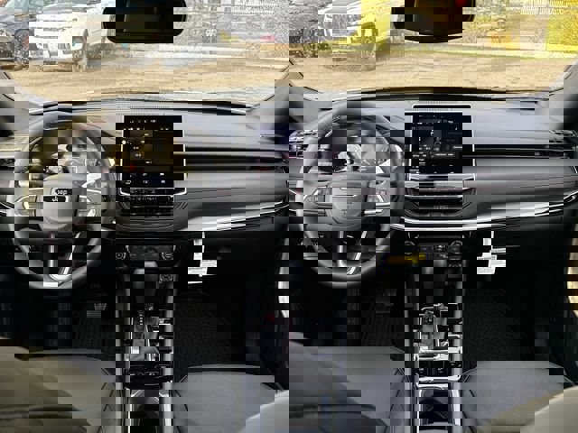 New 2026 Jeep Compass Trailhawk image 10