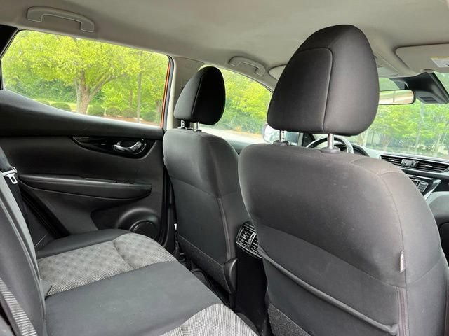 Used 2022 Nissan Rogue Sport SV FWD image 17