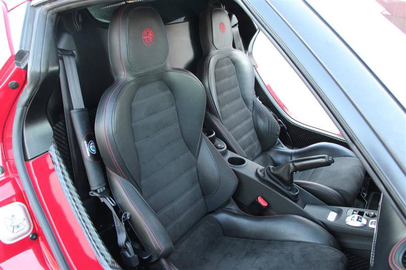 Used 2015 Alfa Romeo 4C Launch Edition w/ Convenience Group RWD image 18
