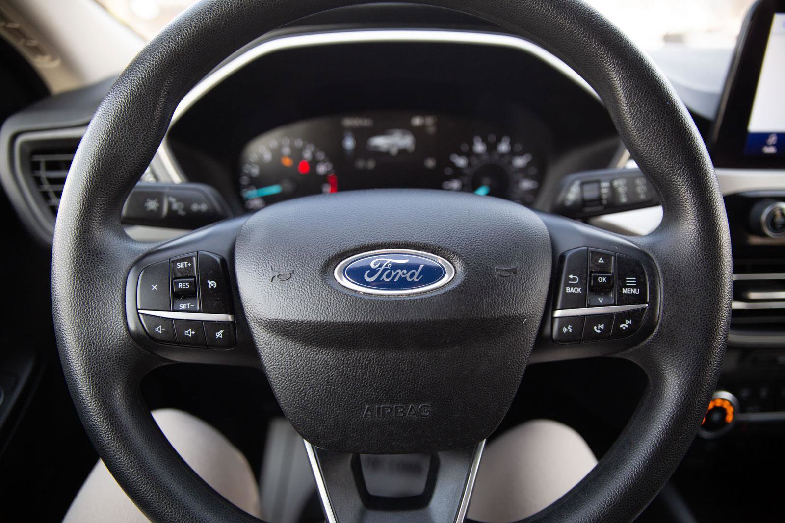 Used 2020 Ford Escape SE image 11