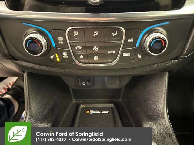 Used 2023 Chevrolet Traverse LT image 27