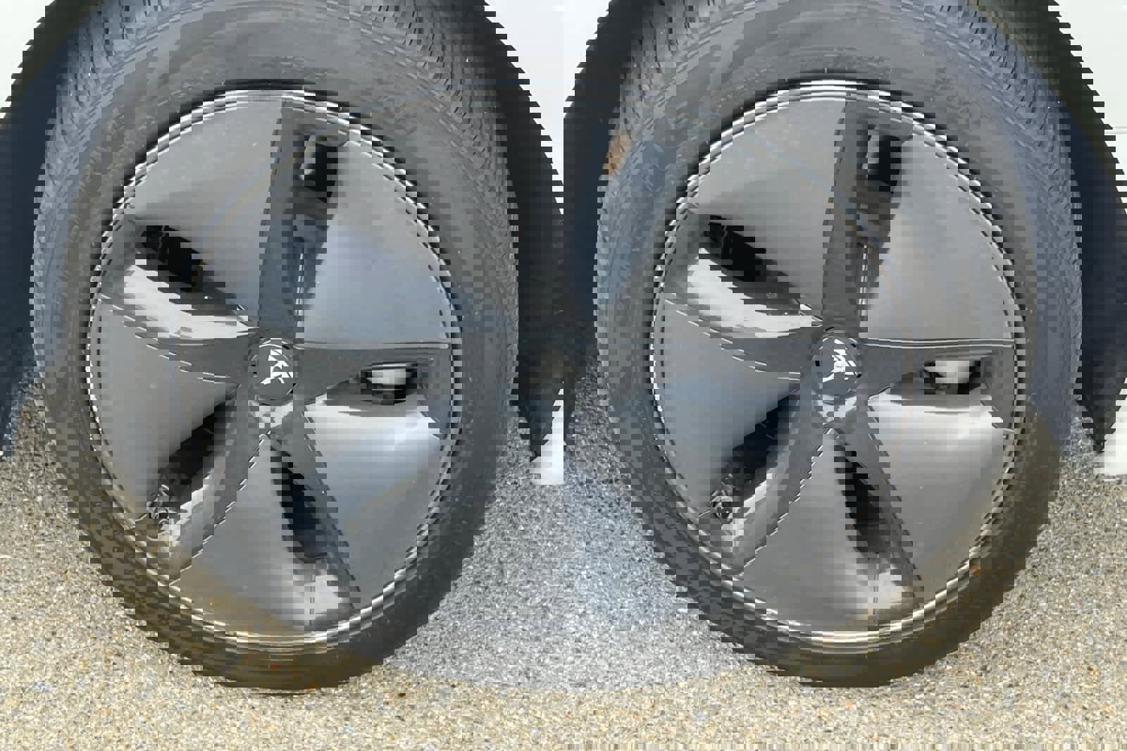 Used 2018 Tesla Model 3 Mid Range image 22