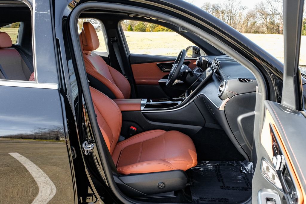 Used 2023 Mercedes-Benz GLC 300 GLC 300 image 36