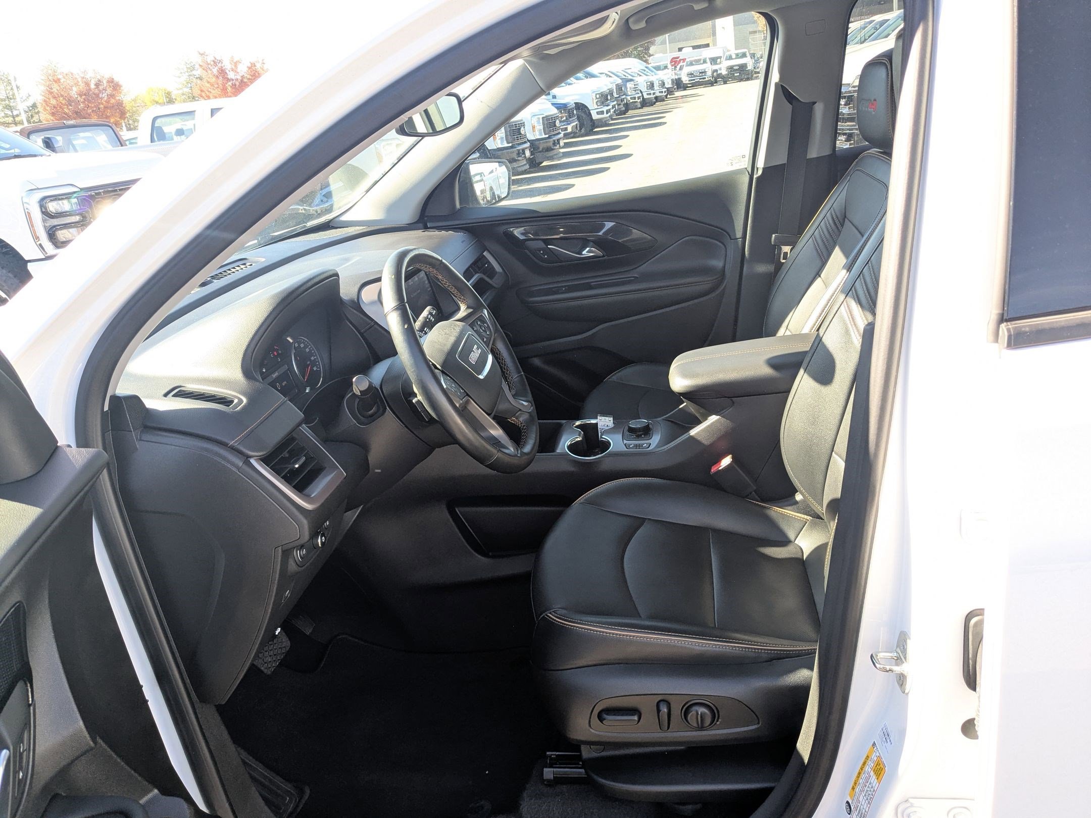 Used 2023 GMC Terrain AT4 image 15