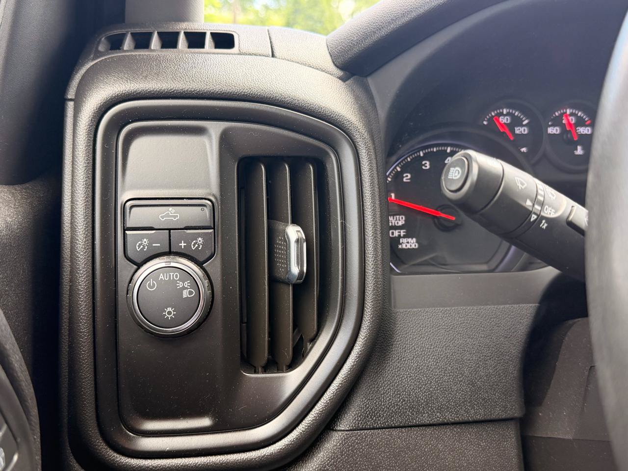 Used 2023 Chevrolet Silverado 1500 W/T RWD image 25