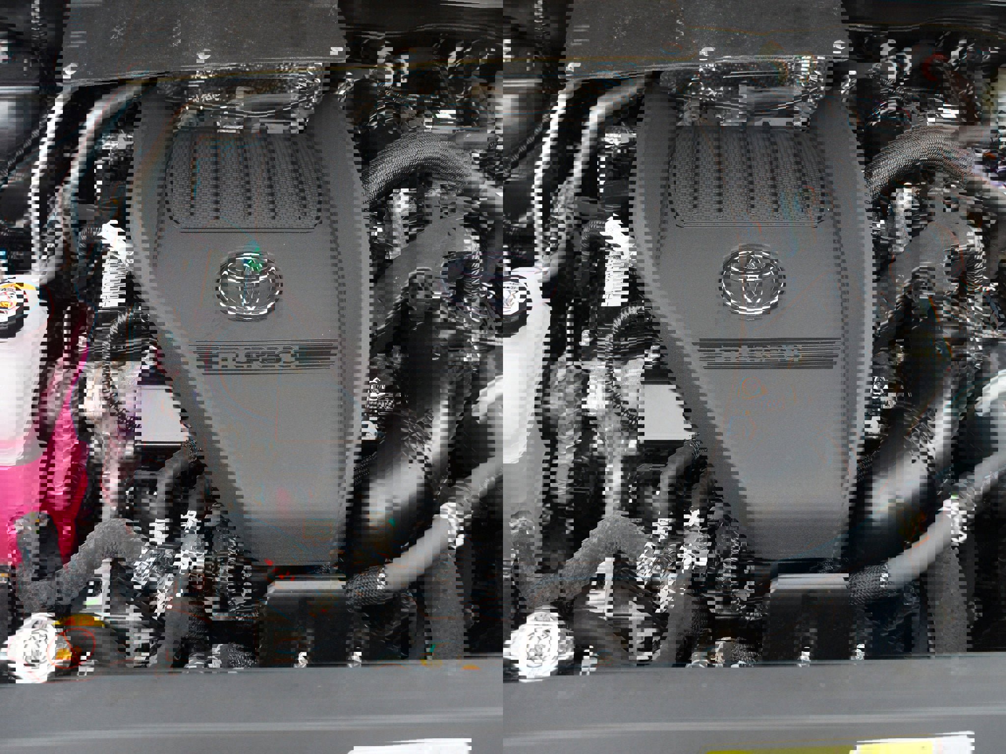 Used 2024 Toyota Highlander XLE image 29