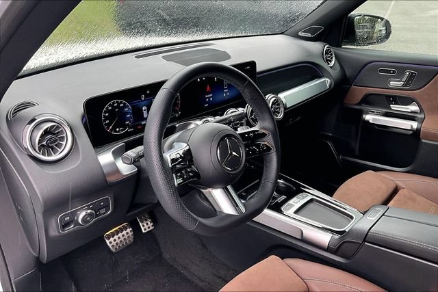 Used 2025 Mercedes-Benz GLB 250 image 5