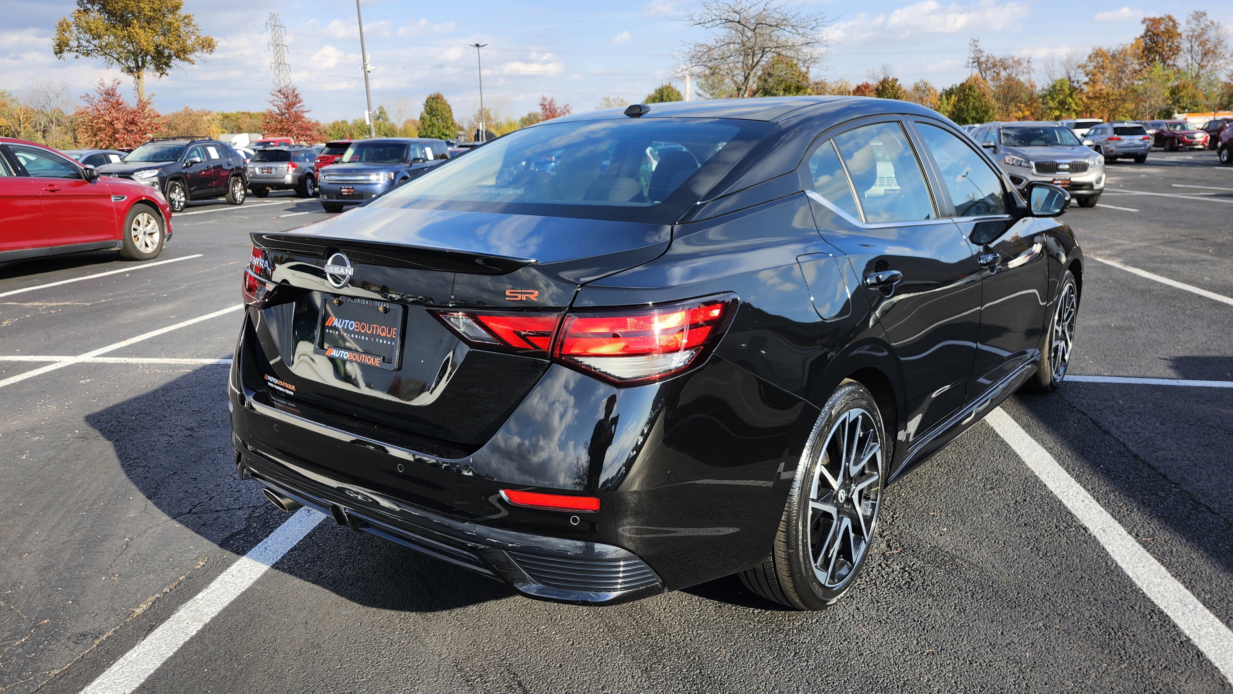 Used 2025 Nissan Sentra SR image 12