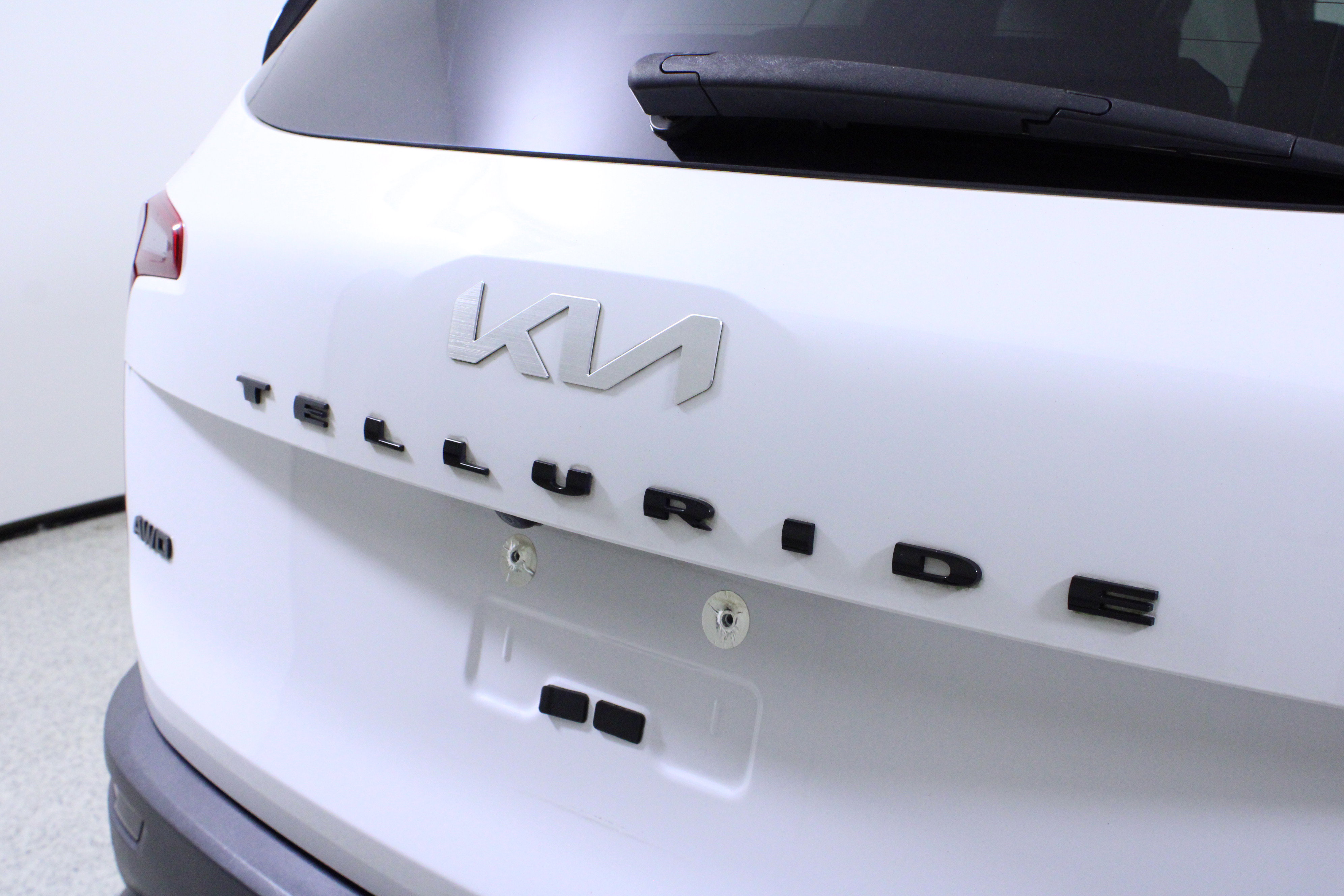 Used 2022 Kia Telluride SX w/ SX Prestige Package image 9