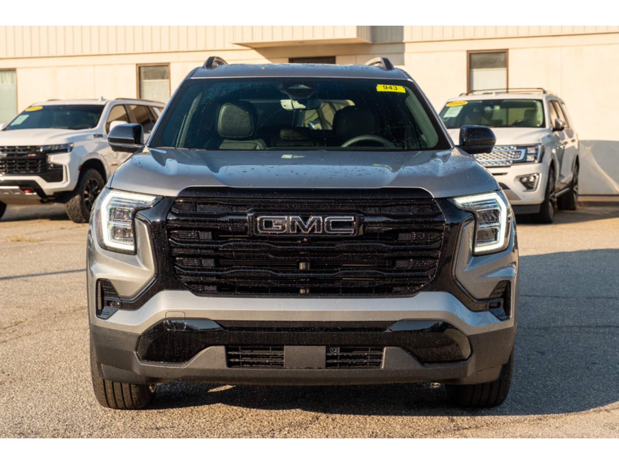 New 2027 GMC Terrain Elevation w/ Elevation Premium Package FWD image 3