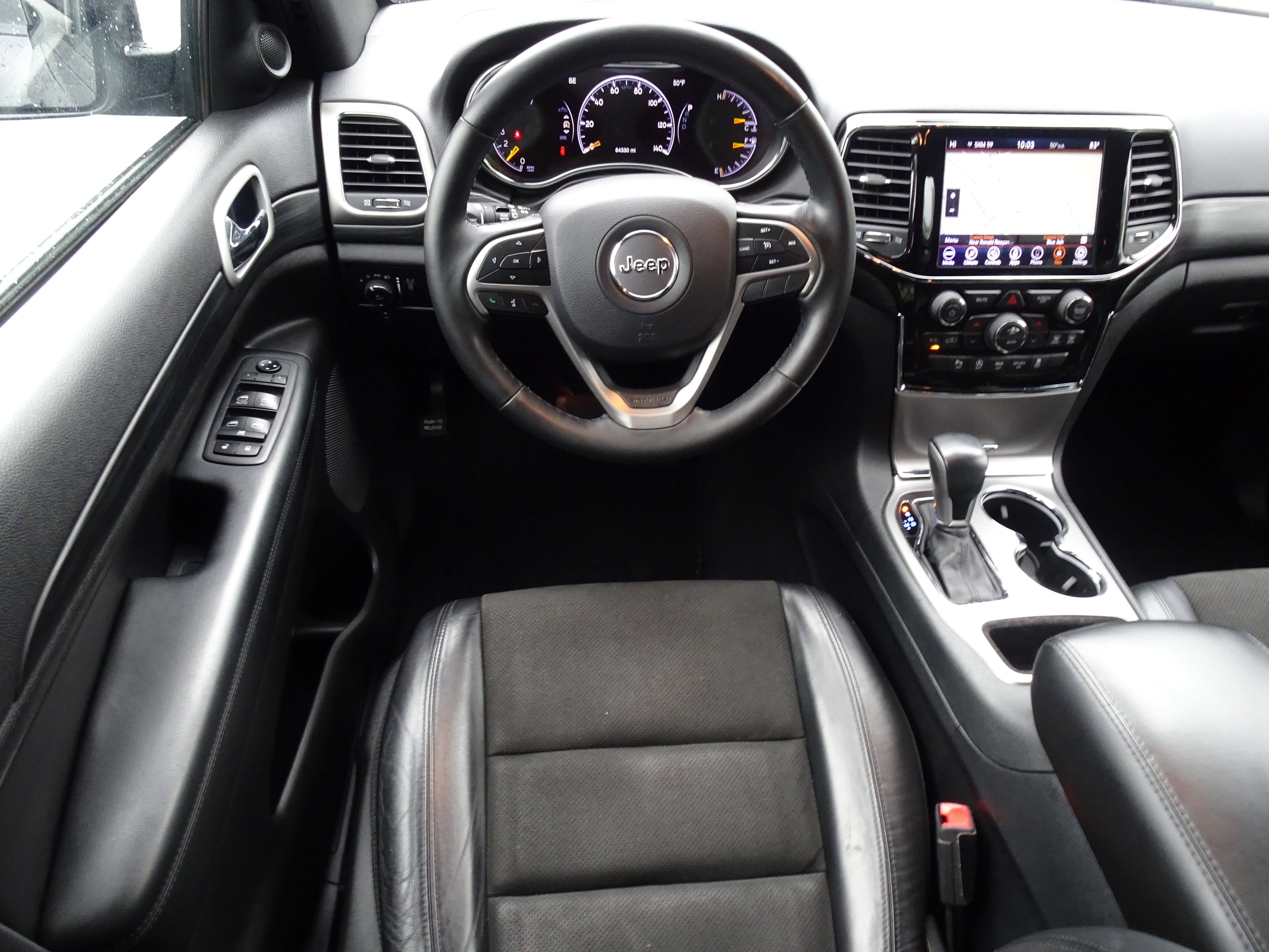 Used 2020 Jeep Grand Cherokee Altitude AWD/4WD image 22