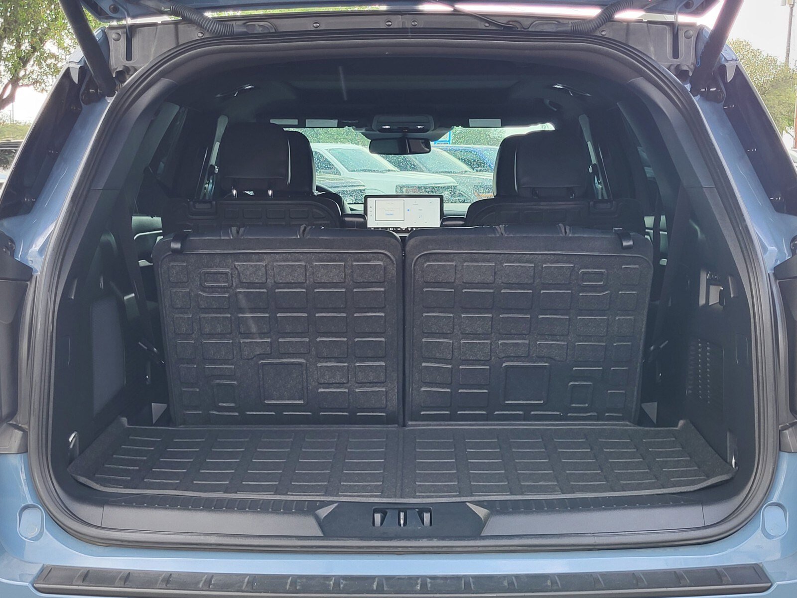 Certified 2025 Ford Explorer ST image 31