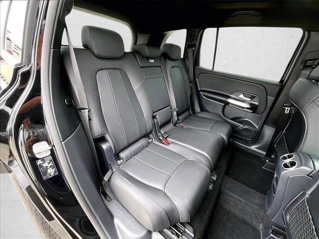 Used 2025 Mercedes-Benz GLB 250 image 29