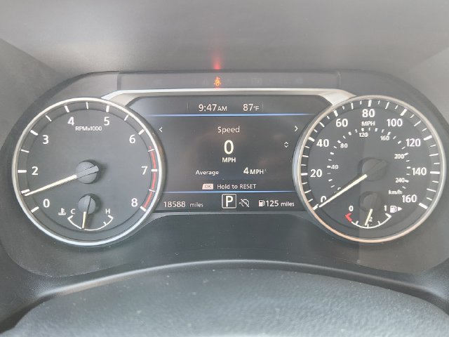 Used 2025 Nissan Sentra SR FWD image 16