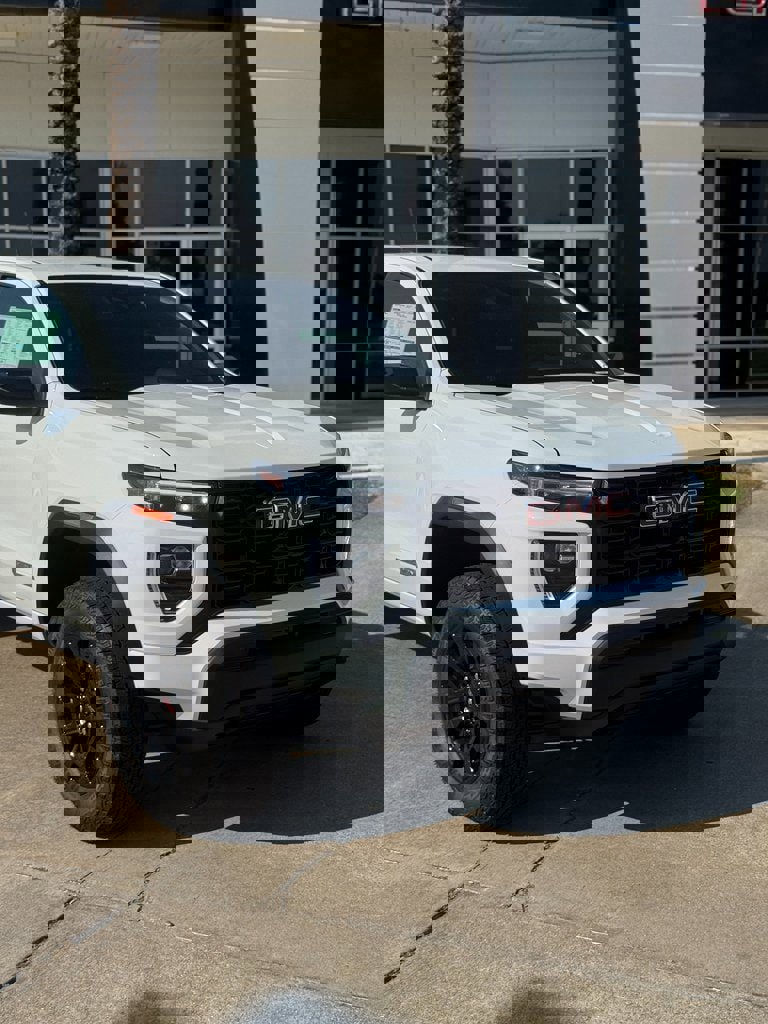 New 2026 GMC Canyon Elevation image 2