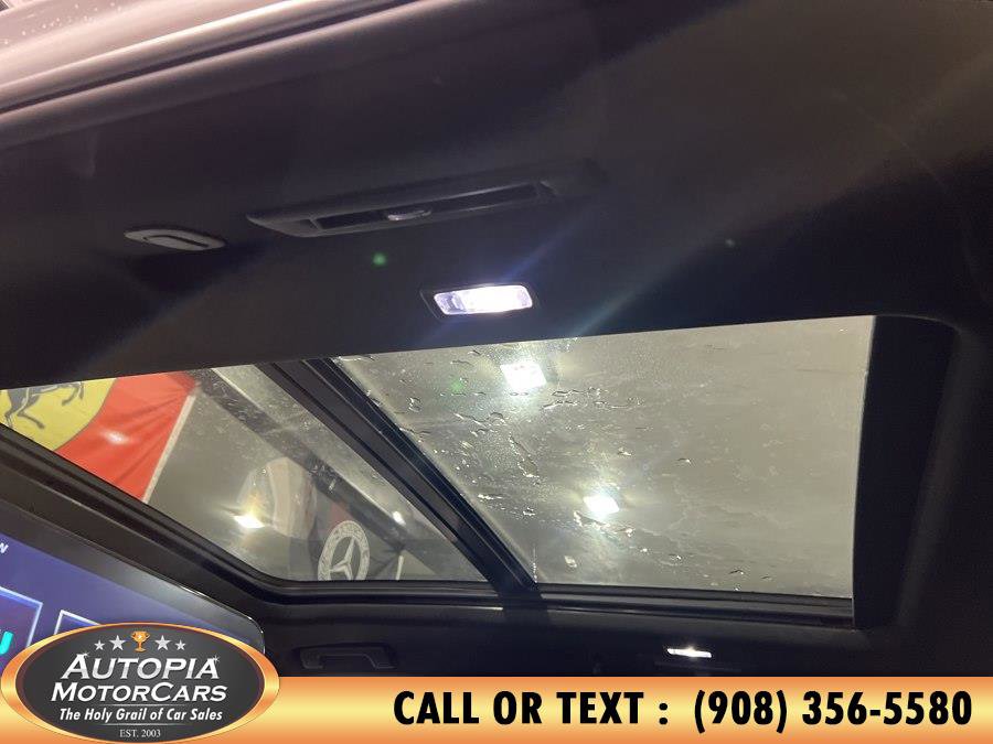 Used 2024 Cadillac Escalade Premium Luxury image 25