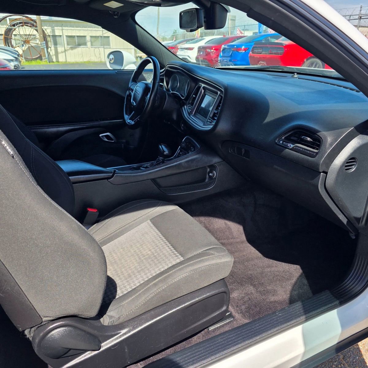 Used 2018 Dodge Challenger R/T RWD image 13