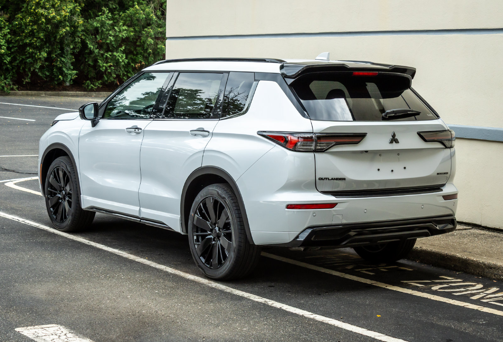 New 2026 Mitsubishi Outlander SEL Black Edition AWD/4WD image 5
