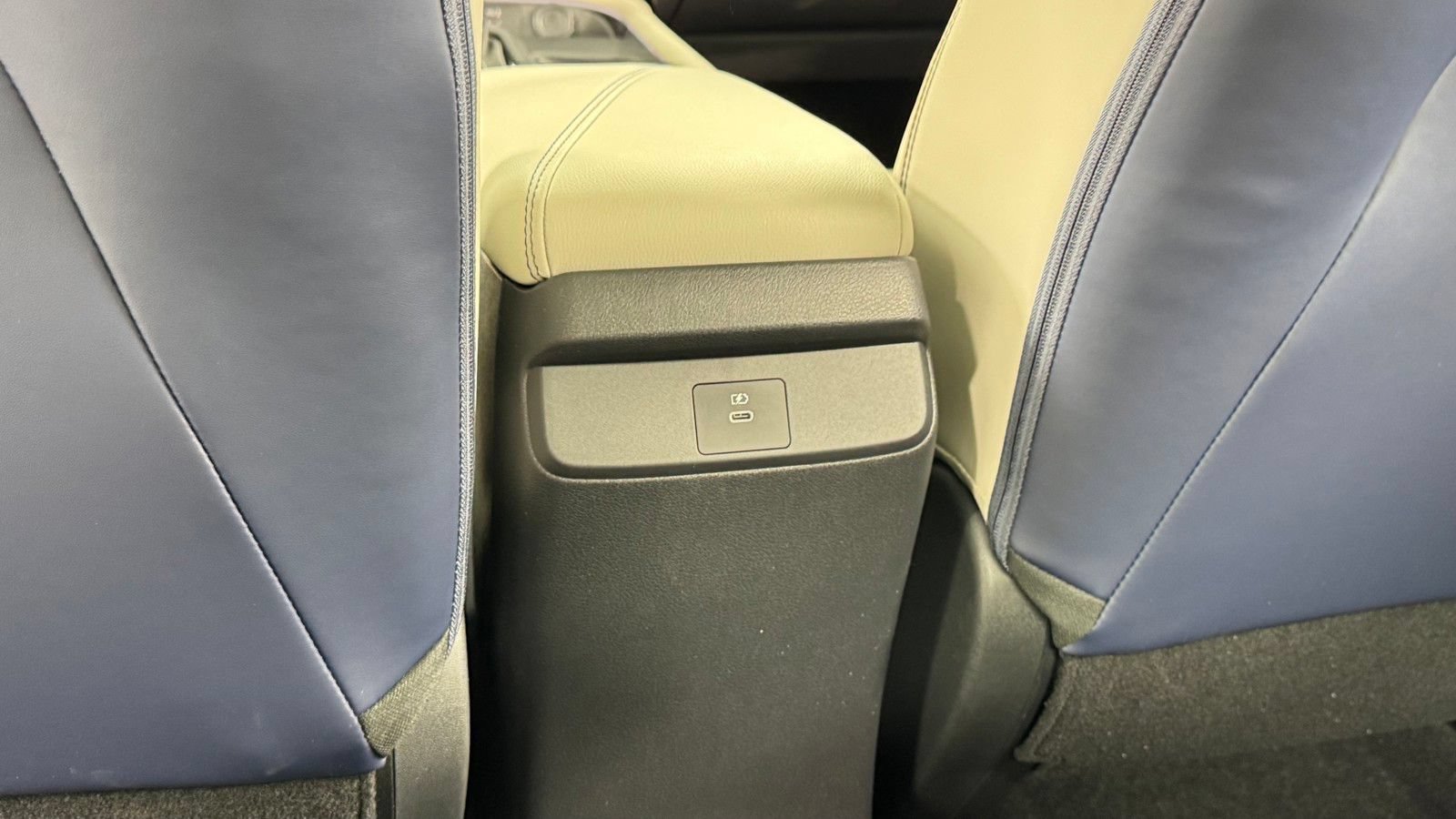 New 2026 Nissan Sentra SL w/ Floor Mat Package FWD image 35
