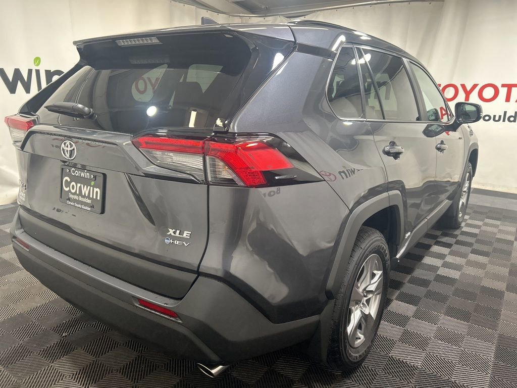 Used 2025 Toyota RAV4 XLE image 8