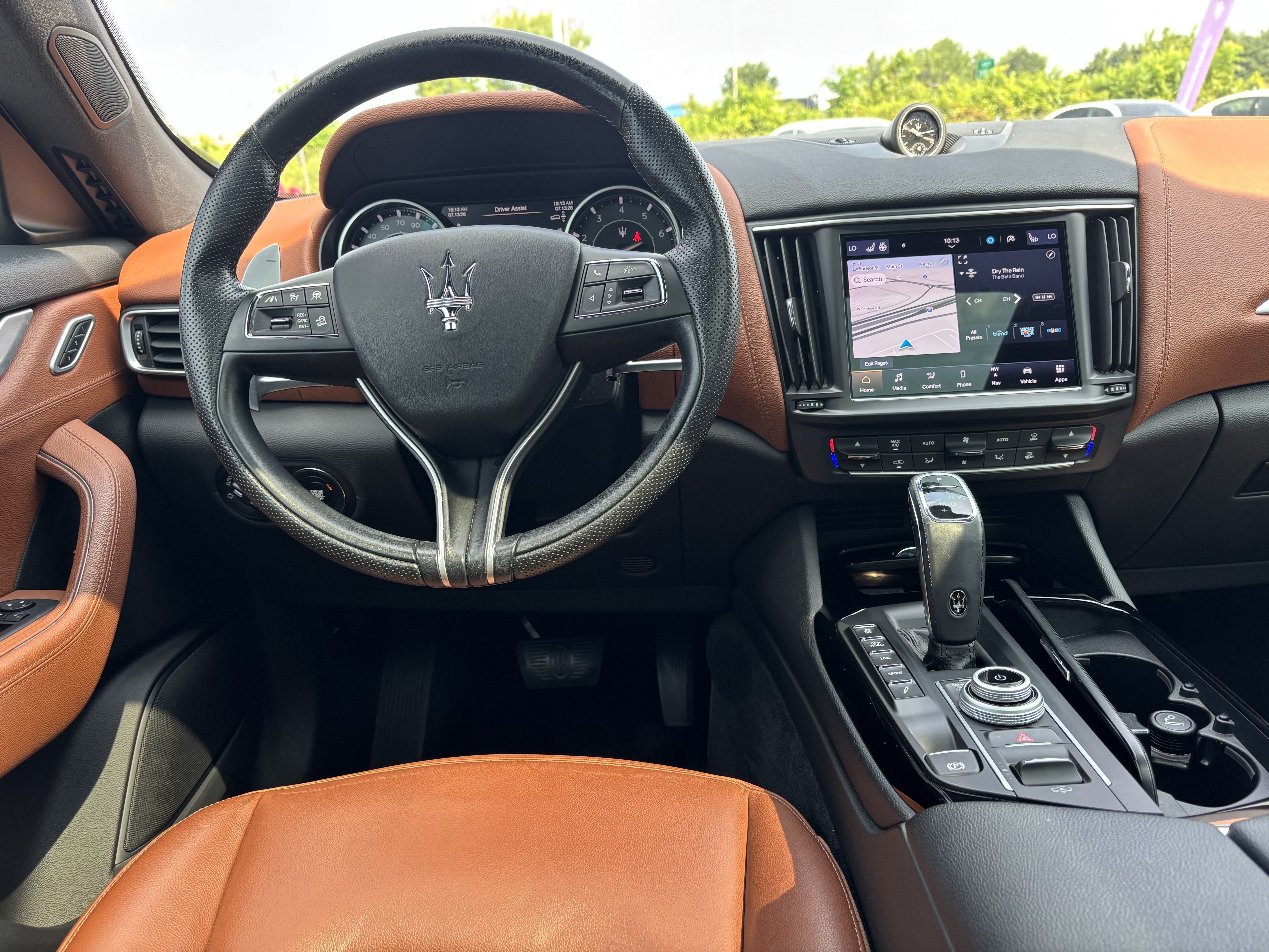 Used 2021 Maserati Levante S AWD/4WD image 18