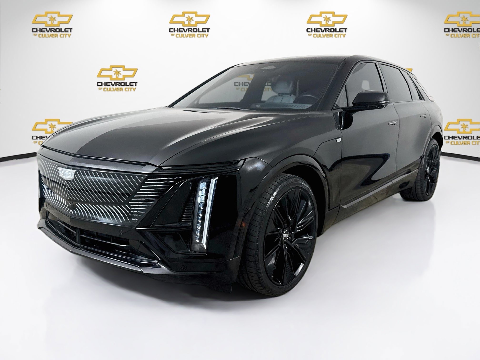 Used 2023 Cadillac Lyriq 2WD image 2