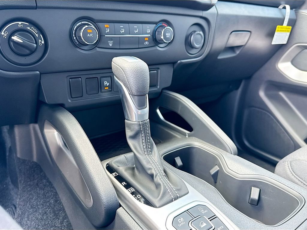 New 2026 Nissan Frontier SV image 18