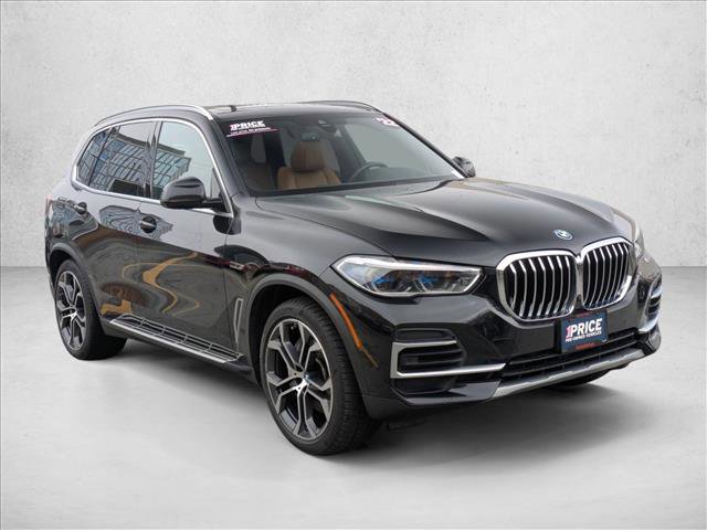 Used 2022 BMW X5 xDrive45e w/ Executive Package image 3