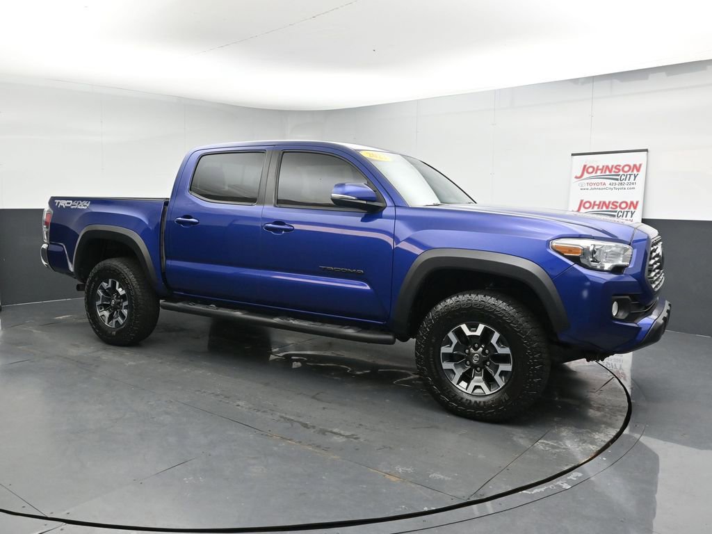Used 2023 Toyota Tacoma TRD Off-Road image 2