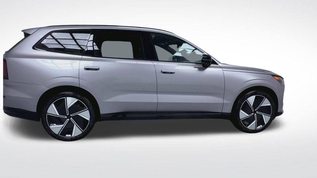 New 2026 Volvo EX90 Ultra image 9
