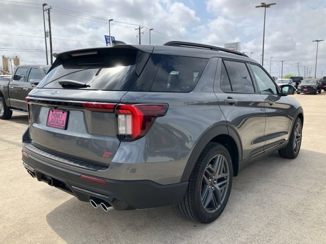 New 2026 Ford Explorer ST w/ Sun And Sound Package image 7