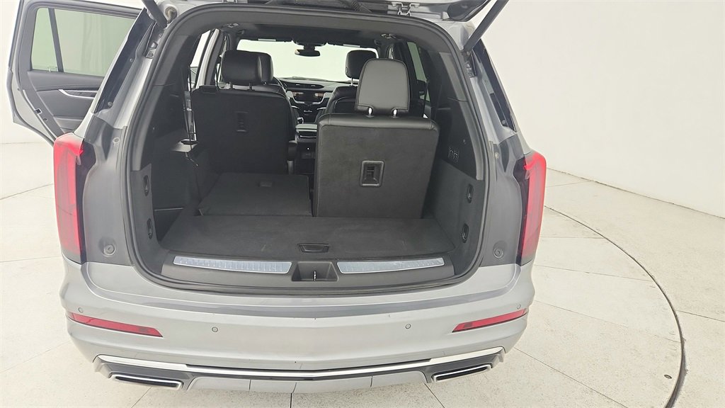 Used 2025 Cadillac XT6 Premium Luxury image 48