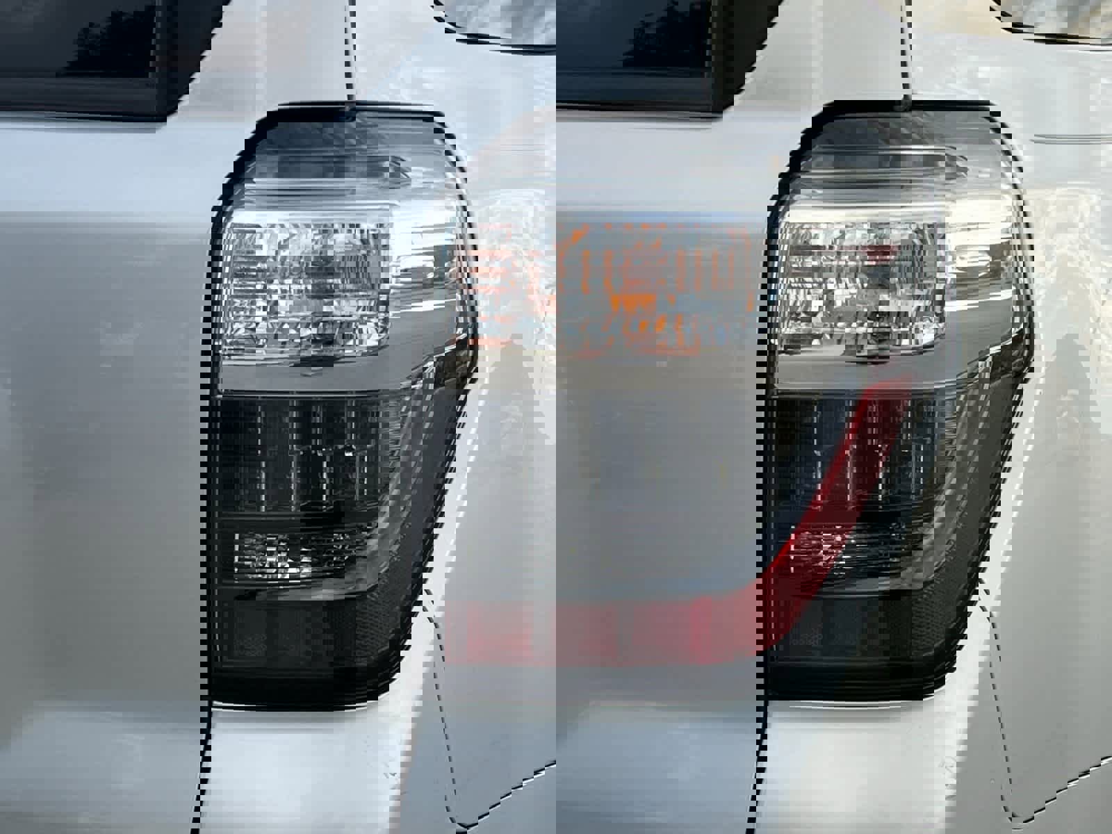 Used 2016 Toyota 4Runner Limited image 29