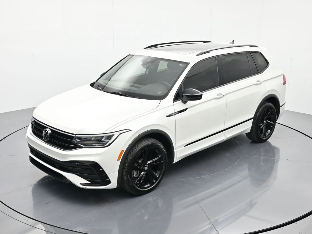 Used 2023 Volkswagen Tiguan SE R-Line FWD image 27
