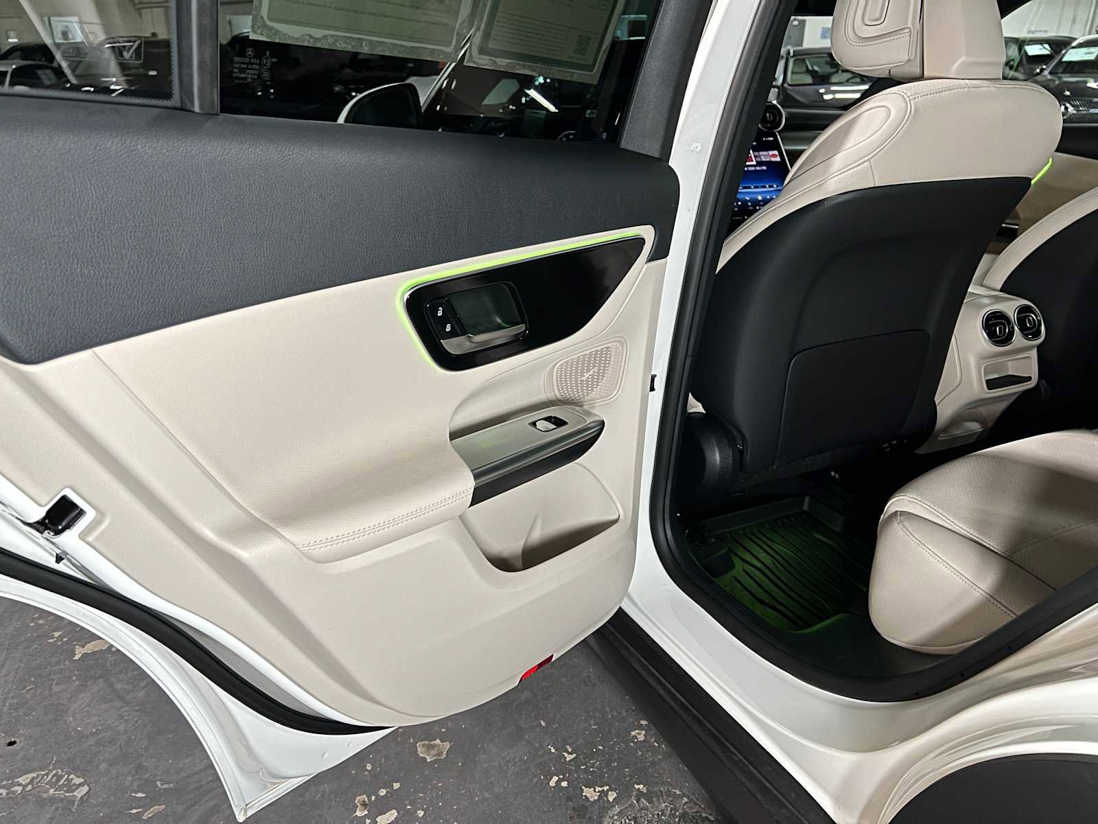 Certified 2026 Mercedes-Benz GLC 300 4MATIC image 19