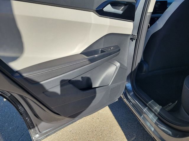New 2026 Volkswagen Taos S image 14