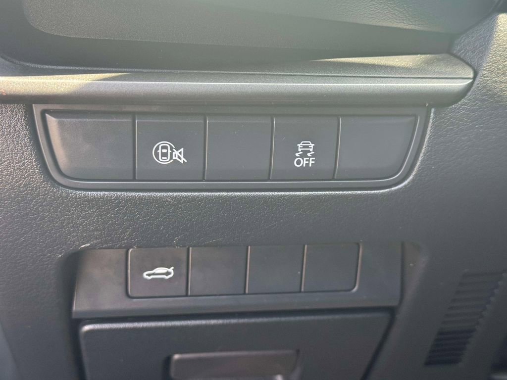 Used 2024 MAZDA MAZDA3 s image 18