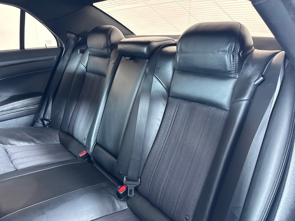 Used 2013 Chrysler 300 S image 18