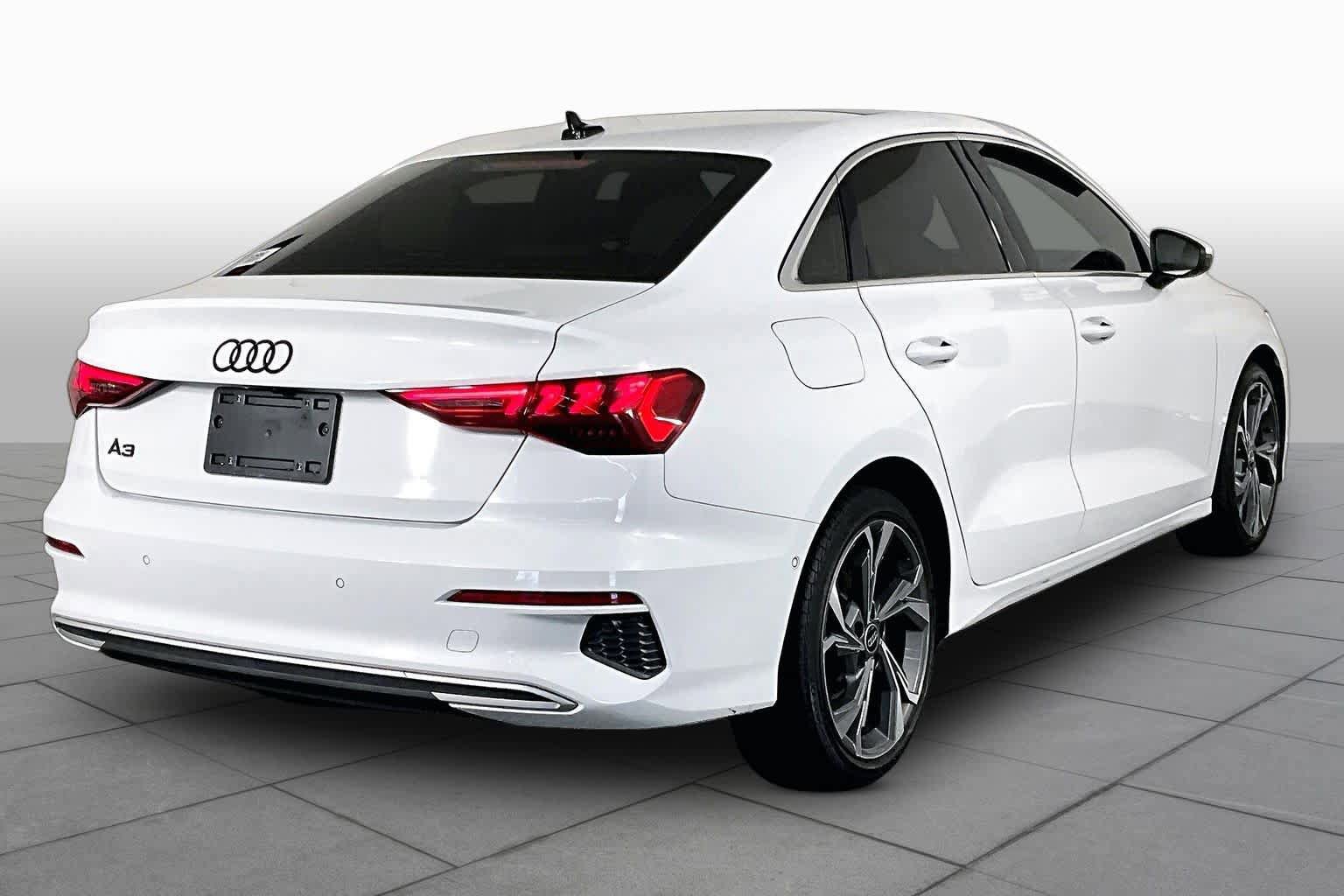 Used 2022 Audi A3 2.0T Premium Plus w/ Premium Plus Package FWD image 11