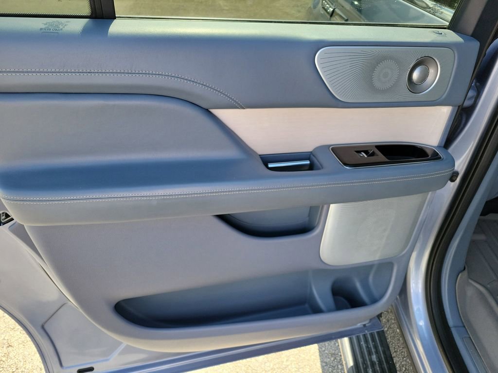 Certified 2024 Lincoln Navigator L Black Label image 11