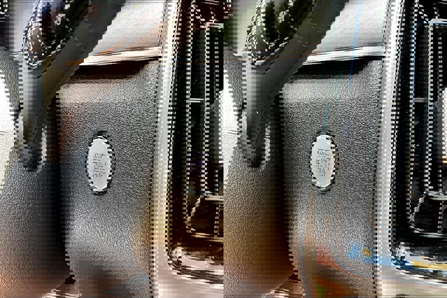 Used 2023 Kia Sorento SX AWD/4WD image 40