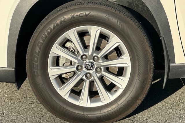 Used 2024 Toyota Grand Highlander XLE image 26